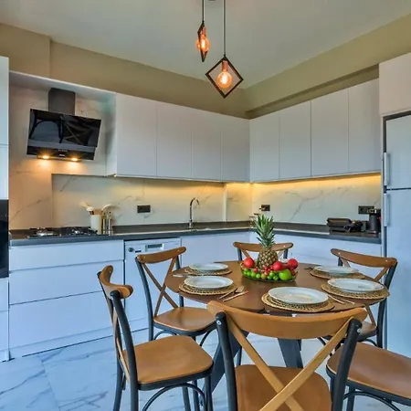Villa 4 Bedroom - 2159 *