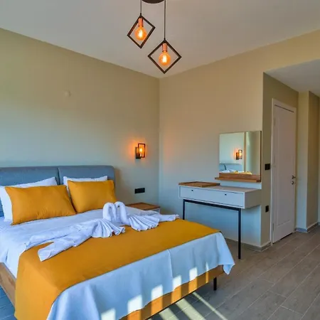 4 Bedroom - 2159 *